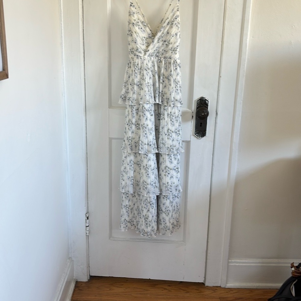 Lulus Petal Party White Floral Print Plisse Surplice Midi Dress - Size XS